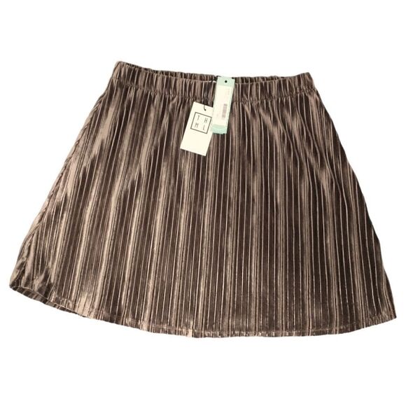 THML Velour Skater Skirt L Velvet Fairy Grunge Whimsigoth Elastic Waist Preppy - Picture 3 of 16